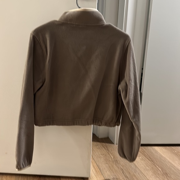 Aritzia TNA fleece zip-up - Picture 3 of 4